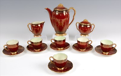 Lot 34 - A 1930s Carltonware Rouge Royale ceramic...