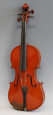 Lot 501 - A late 19th century French violin