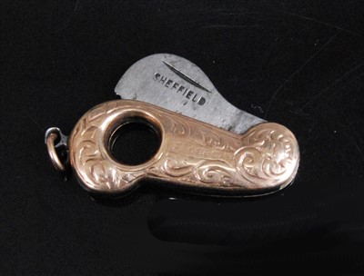 Lot 319 - An early 20th century 9ct gold pocket cigar...