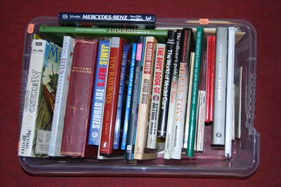 Lot 123 - A box of assorted model related books to...