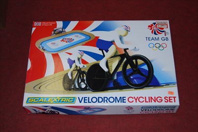 Lot 128 - A boxed Scalextric Velodrome Cycling Set