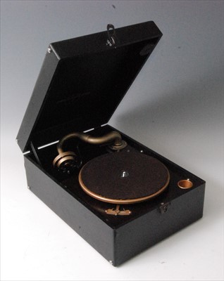 Lot 505 - A Columbia portable wind-up gramophone, 40 x 28cm.