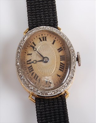 Lot 1262 - A lady's 18ct yellow gold manual wind cocktail...
