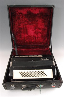 Lot 507 - A Baile piano accordion