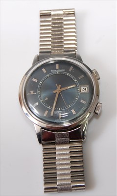 Lot 1215 - A gent's steel cased Jaeger LeCoultre Memovox...