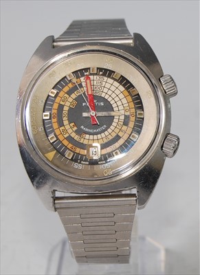 Lot 1214 - A gent's Fortis Marine Master steel cased...