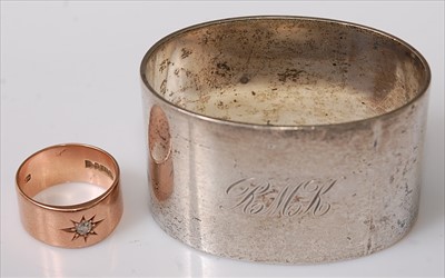 Lot 431 - A 9ct gold diamond set gypsy ring, the old...