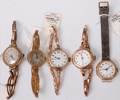 Lot 438 - Three vintage lady's 9ct gold cased...