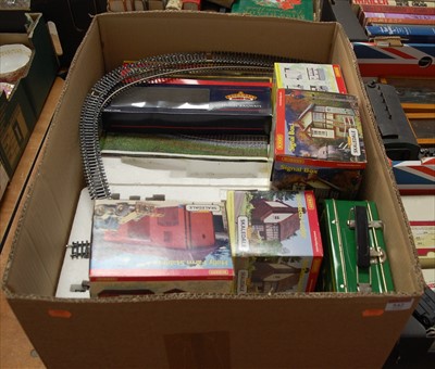 Lot 542 - A collection of Hornby and Bachmann 00 gauge...