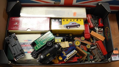 Lot 544 - A box containing a collection of various...