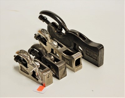 Lot 500 - A Record No. 042 steel plane together with a...