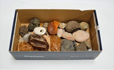 Lot 505 - A collection of assorted rock and pebble...