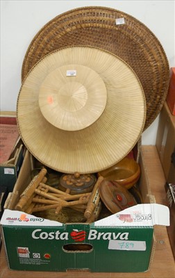 Lot 588 - A collection of Eastern items, to include an...
