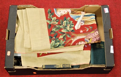 Lot 539 - A box of miscellaneous items to include modern...