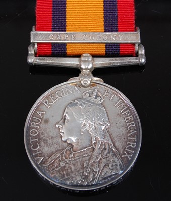 Lot 200 - A Queen's South Africa medal