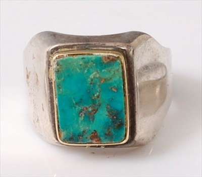 Lot 2205 - A heavy yellow and white metal turquoise...