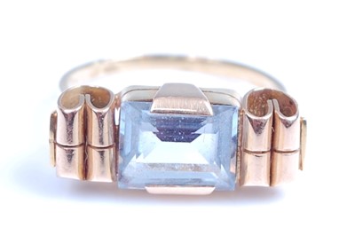 Lot 2060 - A yellow metal and blue topaz set dress ring,...