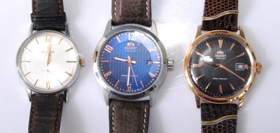Lot 2015 - A gent's Festina steel cased quartz dress...