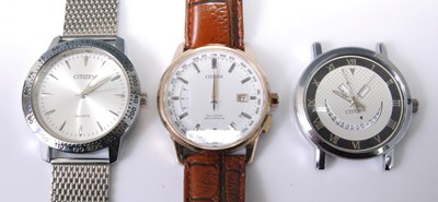 Lot 2020 - A gent's Citizen Eco-drive bi-metal radio...