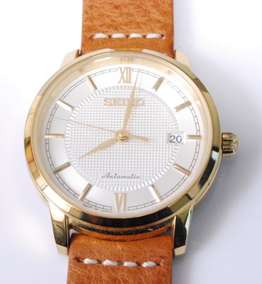 Lot 2061 - A gent's Seiko gold plated automatic...