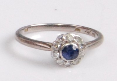 Lot 2087 - An Art Deco 18ct white gold and platinum,...