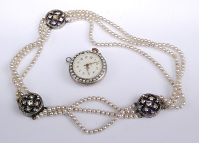 Lot 2102 - A circa 1900 continental lady's guilloche...