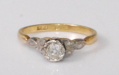 Lot 2245 - An 18ct gold and platinum diamond solitaire...
