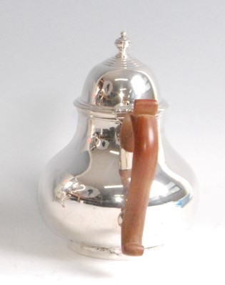 Lot 1094 - An Edwardian silver bachelors coffee pot,...