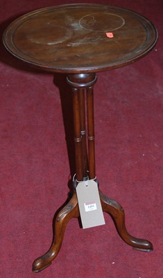 Lot 1401 - An early 20th century mahogany circular fixed...