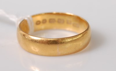 Lot 352 - A 22ct gold plain wedding band, 5g, size N