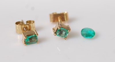 Lot 389 - A pair of contemporary yellow metal and small...