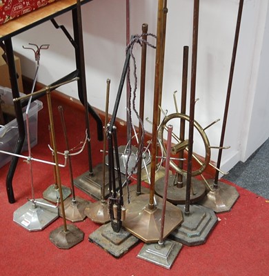 Lot 95 - A collection of assorted scientific and...