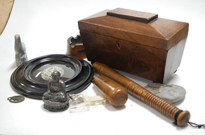 Lot 329 - A collection of miscellaneous items, to...