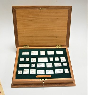 Lot 507 - A Hallmark Replicas Ltd set of silver ingots,...