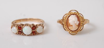 Lot 359 - Two 9ct yellow gold rings, comprising an oval...