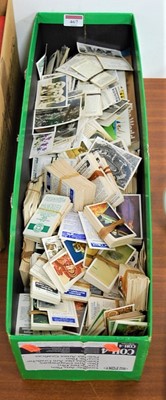 Lot 467 - A large collection of loose tea and collectors...