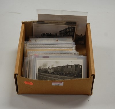 Lot 526 - A collection of assorted early 20th century...