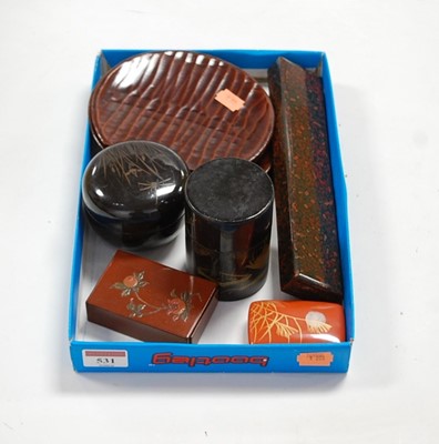 Lot 531 - A collection of assorted lacquered trinket...