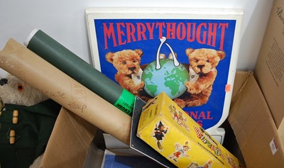 Lot 563 - A collection of miscellaneous items, to...