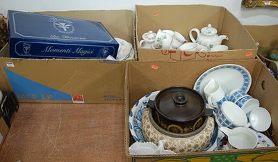 Lot 591 - A boxed set of six Italian wine glasses, with...