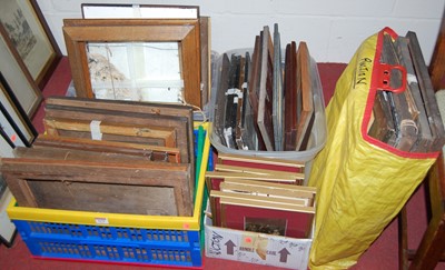 Lot 1079 - Four boxes of assorted pictures frames, set of...