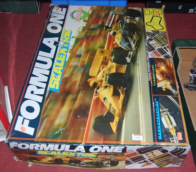 Lot 1572 - A Scalextric Formula 1 Silverstone gift set,...