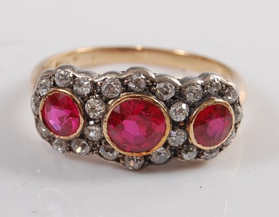 Lot 1191 - An Edwardian yellow and white metal synthetic...