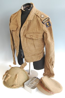 Lot 95 - A WW II steel turtle helmet