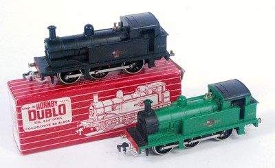 Lot 531 - Two Hornby Dublo 2-rail 0-6-0 locos: 2206...