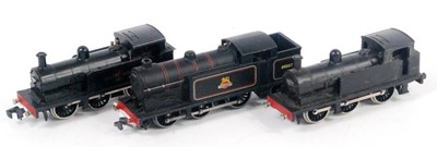 Lot 535 - 3 Hornby Dublo tank locos - 3 rail EDL17 BR...