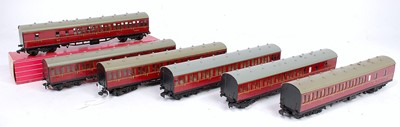 Lot 603 - Six Hornby Dublo Super Detail maroon suburban...