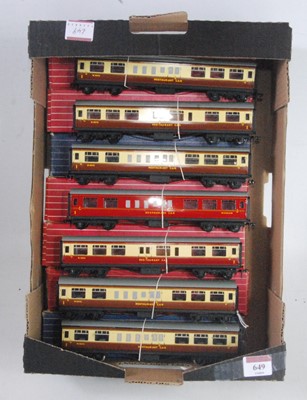 Lot 649 - Seven Hornby Dublo tin plate restaurant cars...