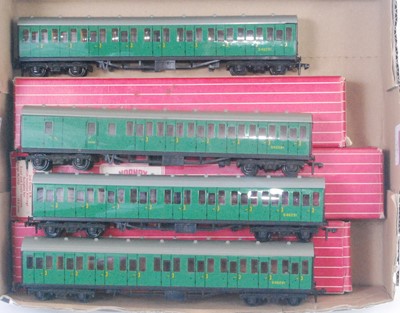 Lot 706 - Four Hornby Dublo 4081/4082 Super Detail BR(S)...