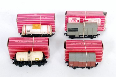 Lot 757 - Four Hornby Dublo Super Detail wagons export...